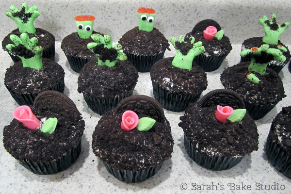 Marshmallow Fondant Zombie Cupcakes