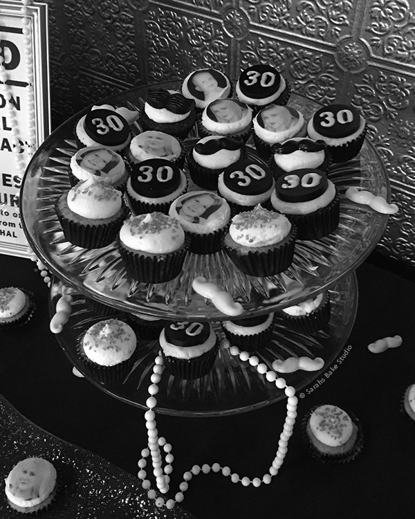Roaring 20s Dirty 30 Birthday Mini Cupcakes