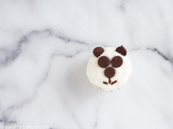 Panda Mini Cupcakes – ridiculously adorable, family-friendly mini cupcakes dressed up as panda bears; fun to make, fun to share, and even more fun to eat!