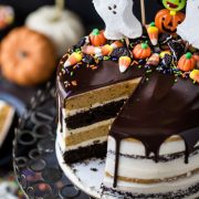 pumpkin chocolate halloween cake