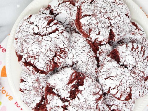 Red-Velvet-Crinkle-Cookies-